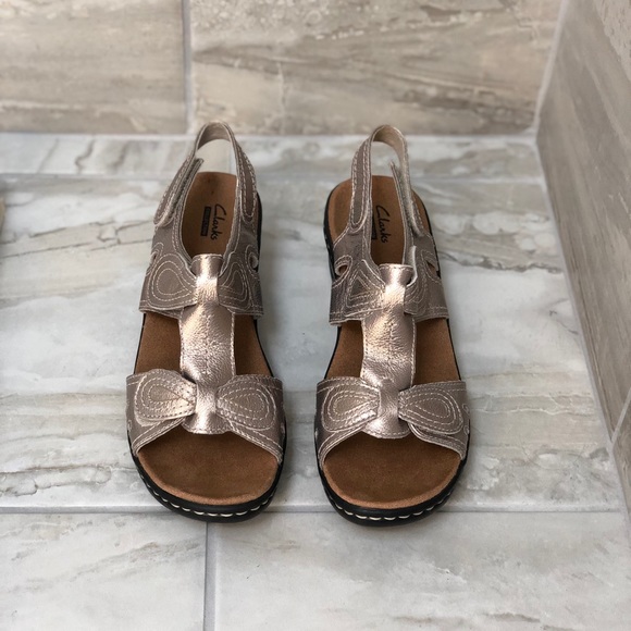 Clarks metallic sandals. - Picture 2 of 7